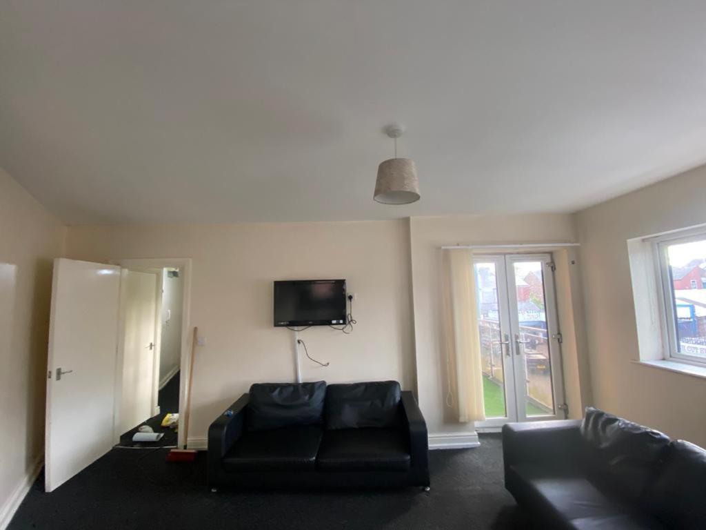 Cosy Living Apartman Camberley Kültér fotó